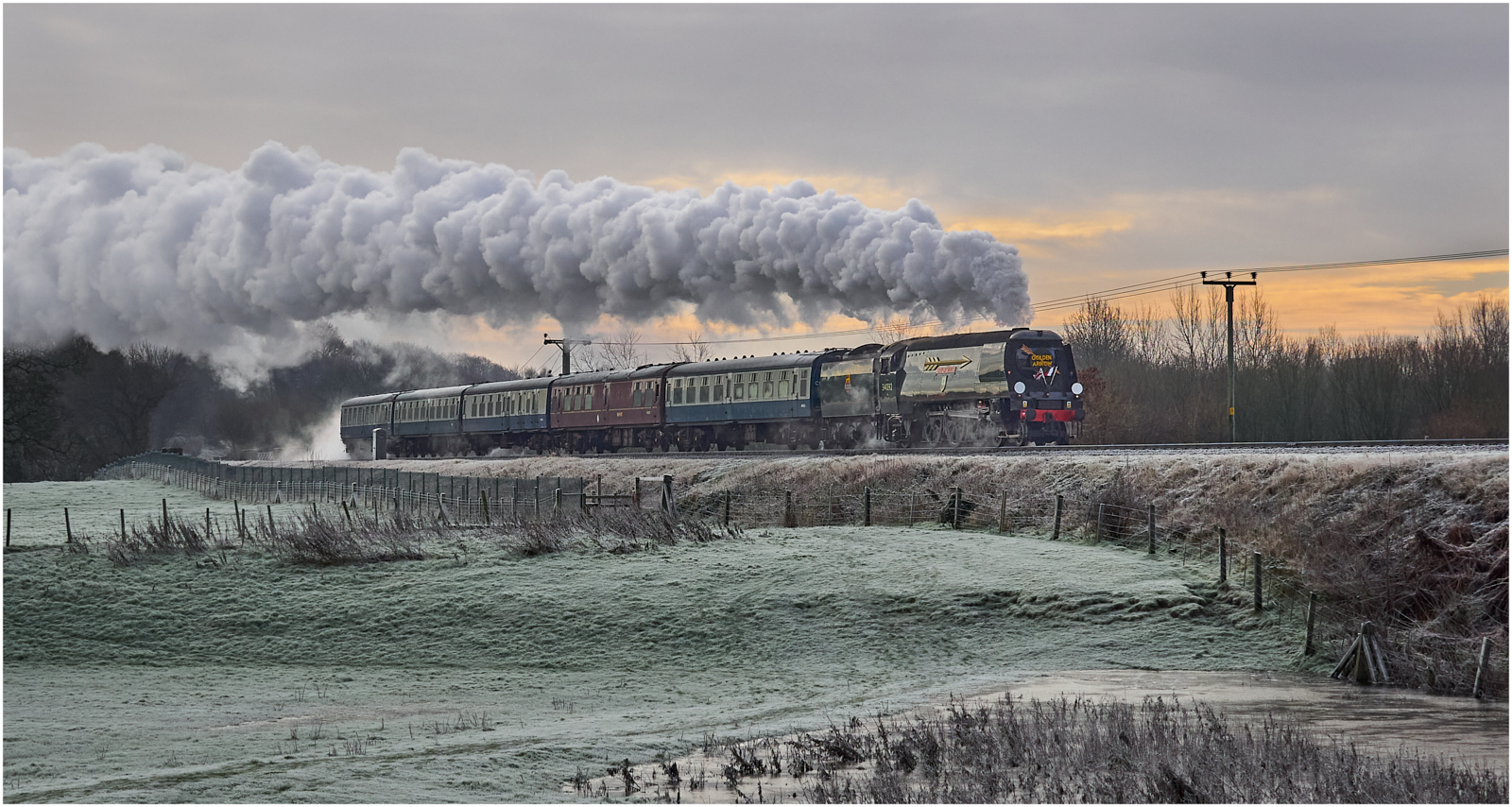 Click image for larger version

Name:	City Of Wells Passing Through Burrrs.jpg
Views:	628
Size:	908.4 KB
ID:	840299