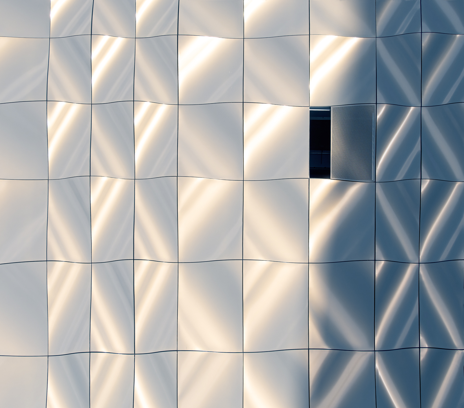 Click image for larger version

Name:	Grumpy Hec euser 12_03_22-5.jpg
Views:	141
Size:	947.7 KB
ID:	864032