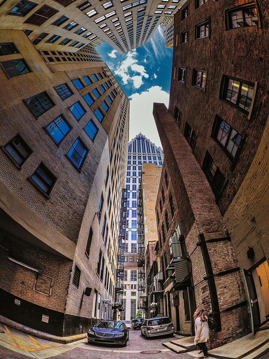 Click image for larger version  Name:	Vertiginous.jpg Views:	0 Size:	484.9 KB ID:	893815