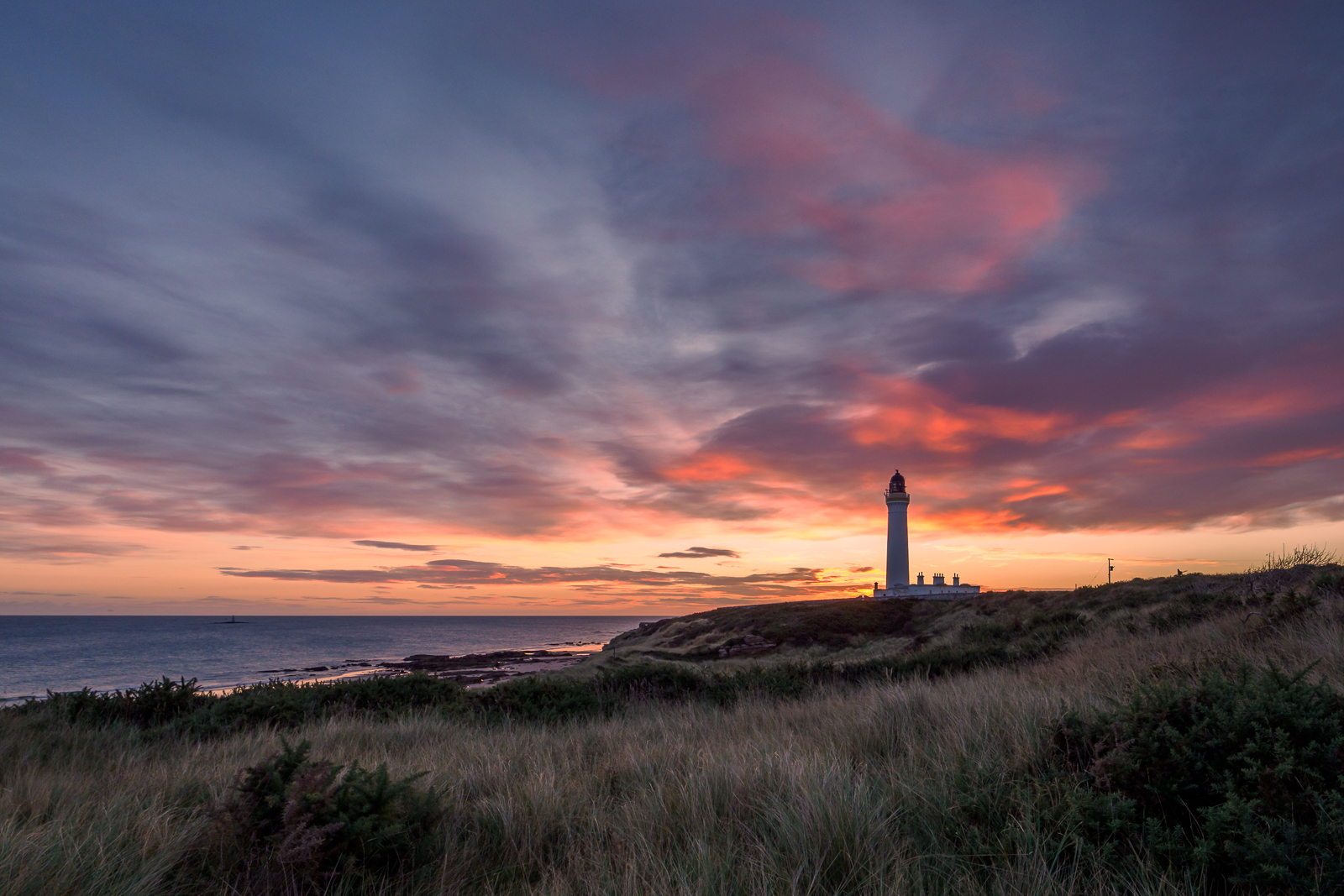 Click image for larger version  Name:	20221001-Covesea Lighthouse-M12A5047.jpg Views:	121 Size:	1.10 MB ID:	896154