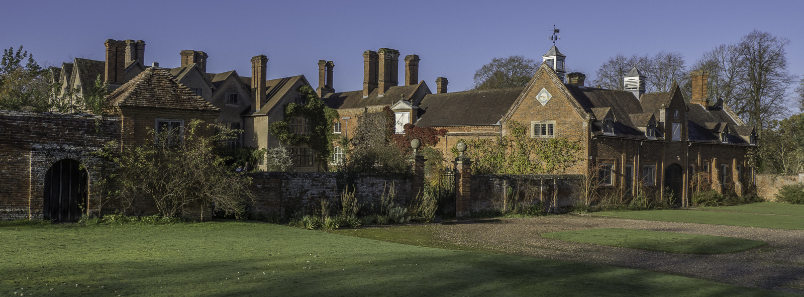 Click image for larger version

Name:	EM135533_1600.jpg
Views:	390
Size:	970.8 KB
ID:	901452