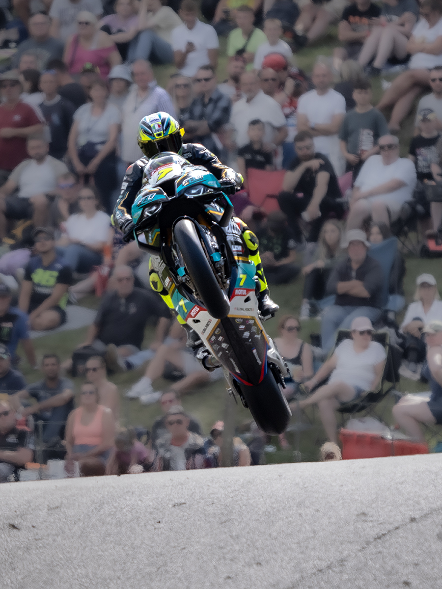 Click image for larger version

Name:	Ryan Vickers FHO Racing BMW S1000RR..jpg
Views:	87
Size:	959.2 KB
ID:	903148