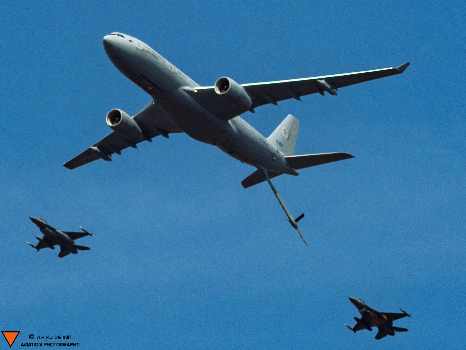 Click image for larger version

Name:	picture-2600?_=18a953f1d00.jpg
Views:	51
Size:	238.3 KB
ID:	957535