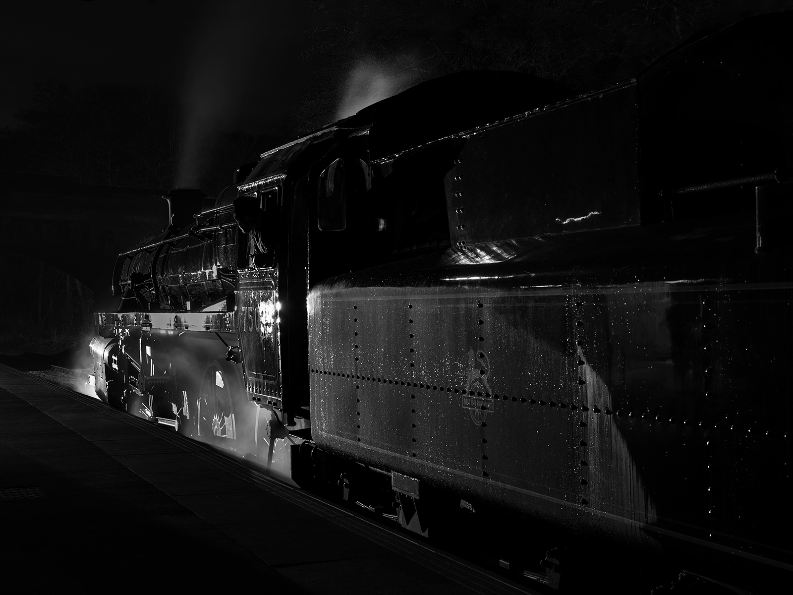 Click image for larger version

Name:	BR Std 4 75035 .14m.jpg
Views:	90
Size:	730.1 KB
ID:	968800