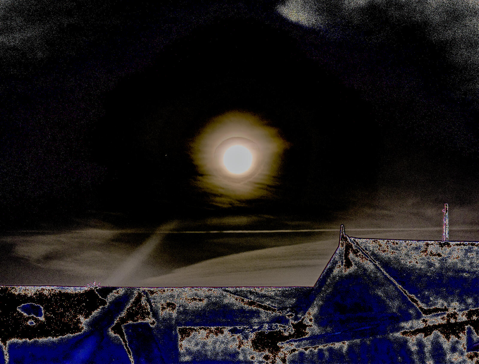 Click image for larger version  Name:	Under the magic moonlight. Garden shed.jpg Views:	0 Size:	442.3 KB ID:	991691