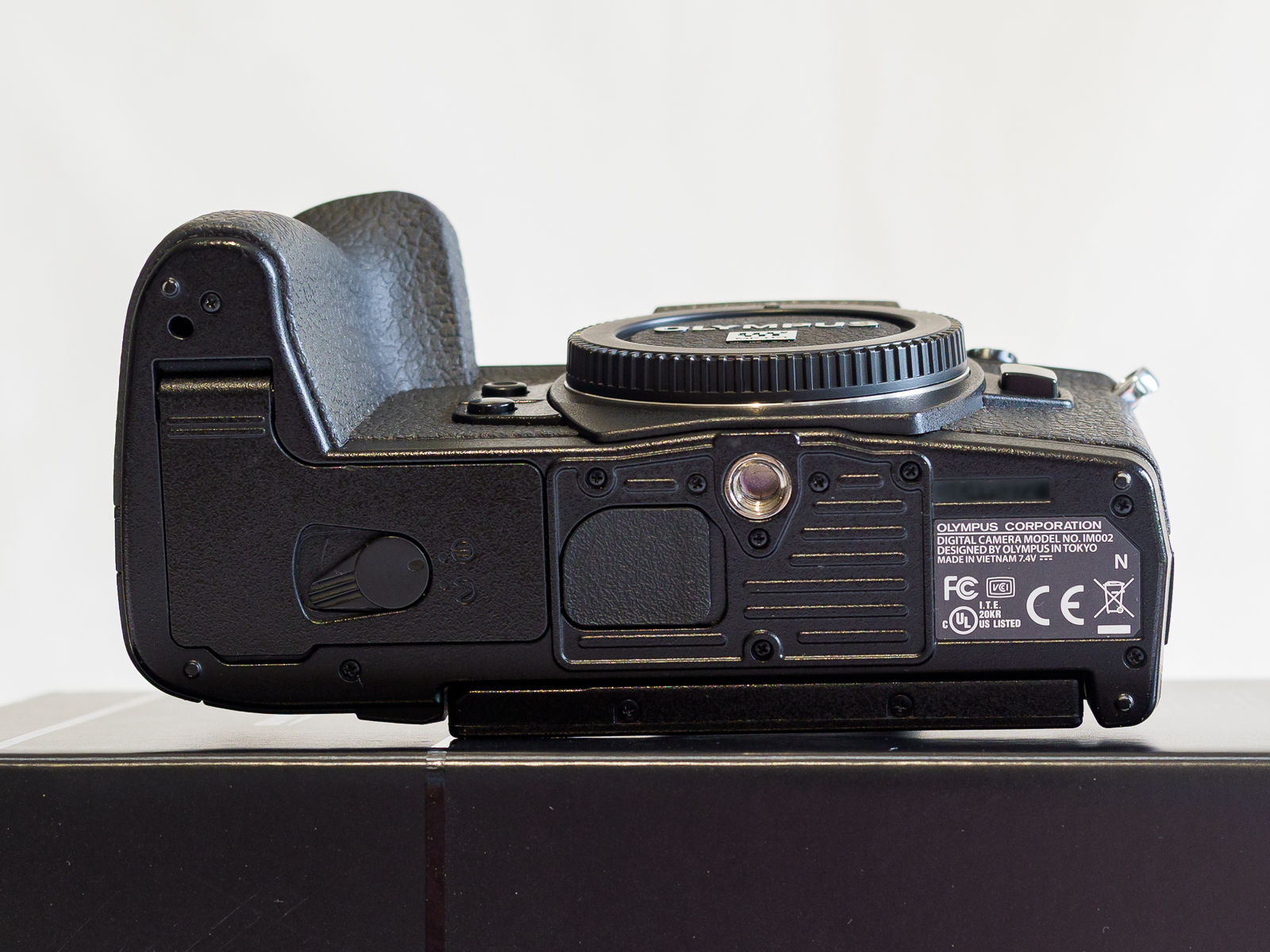 Click image for larger version

Name:	OM-D E-M1 MkII-2.jpg
Views:	141
Size:	1.13 MB
ID:	1024976