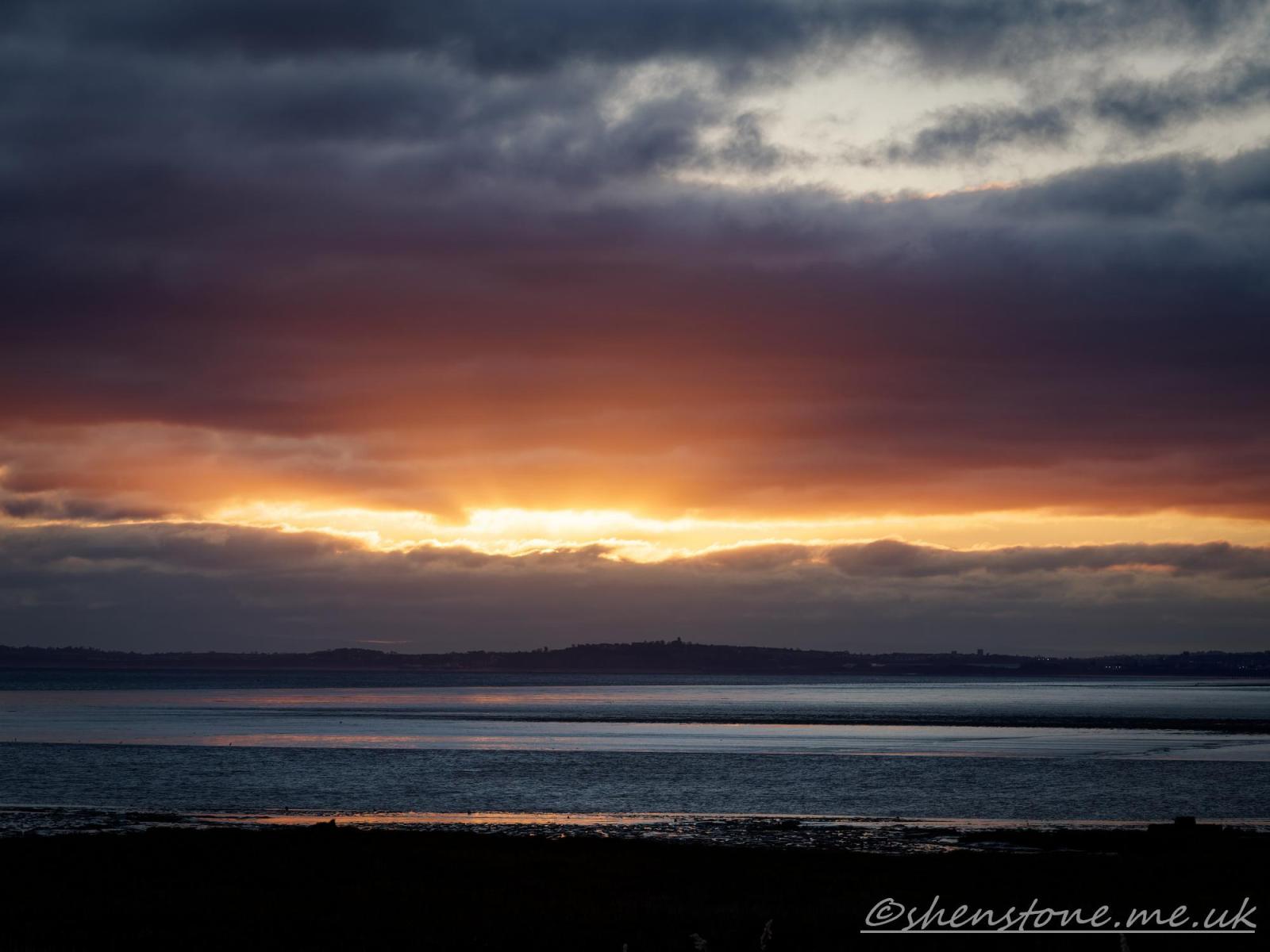 Click image for larger version

Name:	Wetlands Centre_00003.jpg
Views:	47
Size:	121.5 KB
ID:	1044789