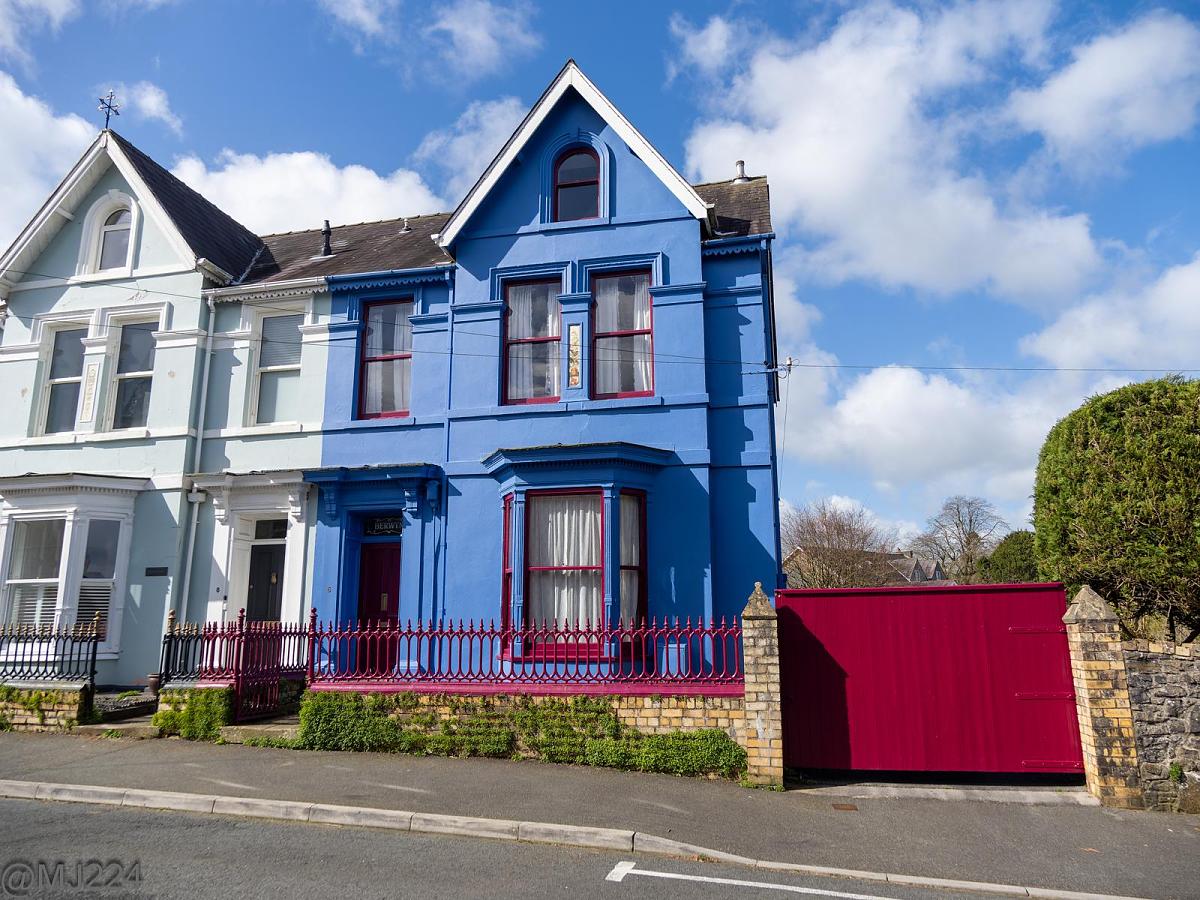 Click image for larger version

Name:	P3287394-DxO_DeepPRIME XD2s.jpg
Views:	175
Size:	295.4 KB
ID:	1045025