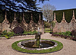 POND & PILLARS